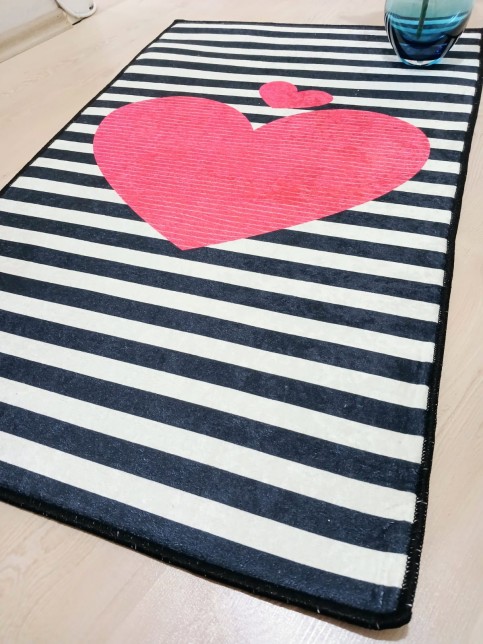 Kalp, 70x120cm Kaymaz  Taban Yıkanabilir Banyo Halısı